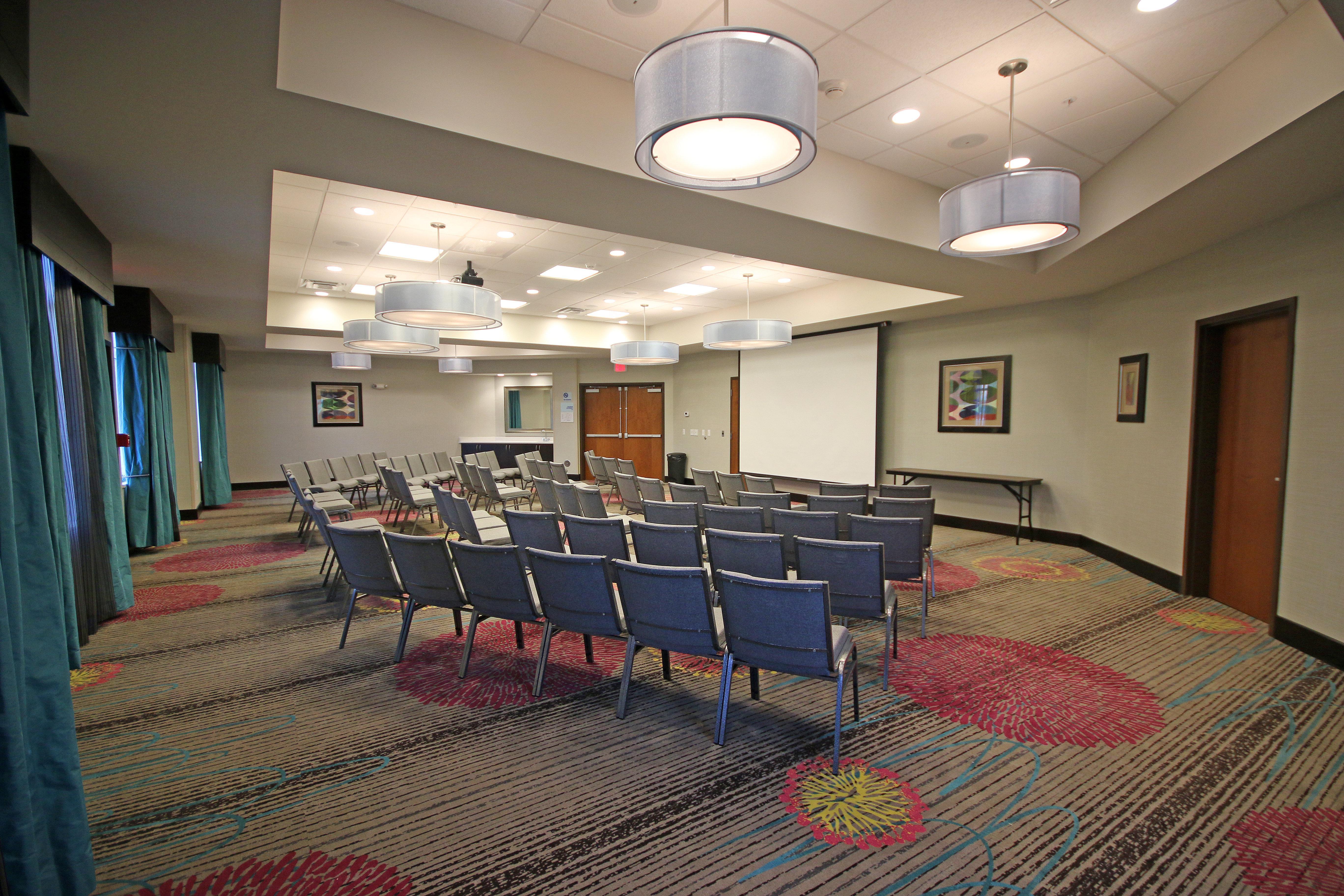 Holiday Inn Express & Suites Charlotte North By Ihg Exterior photo